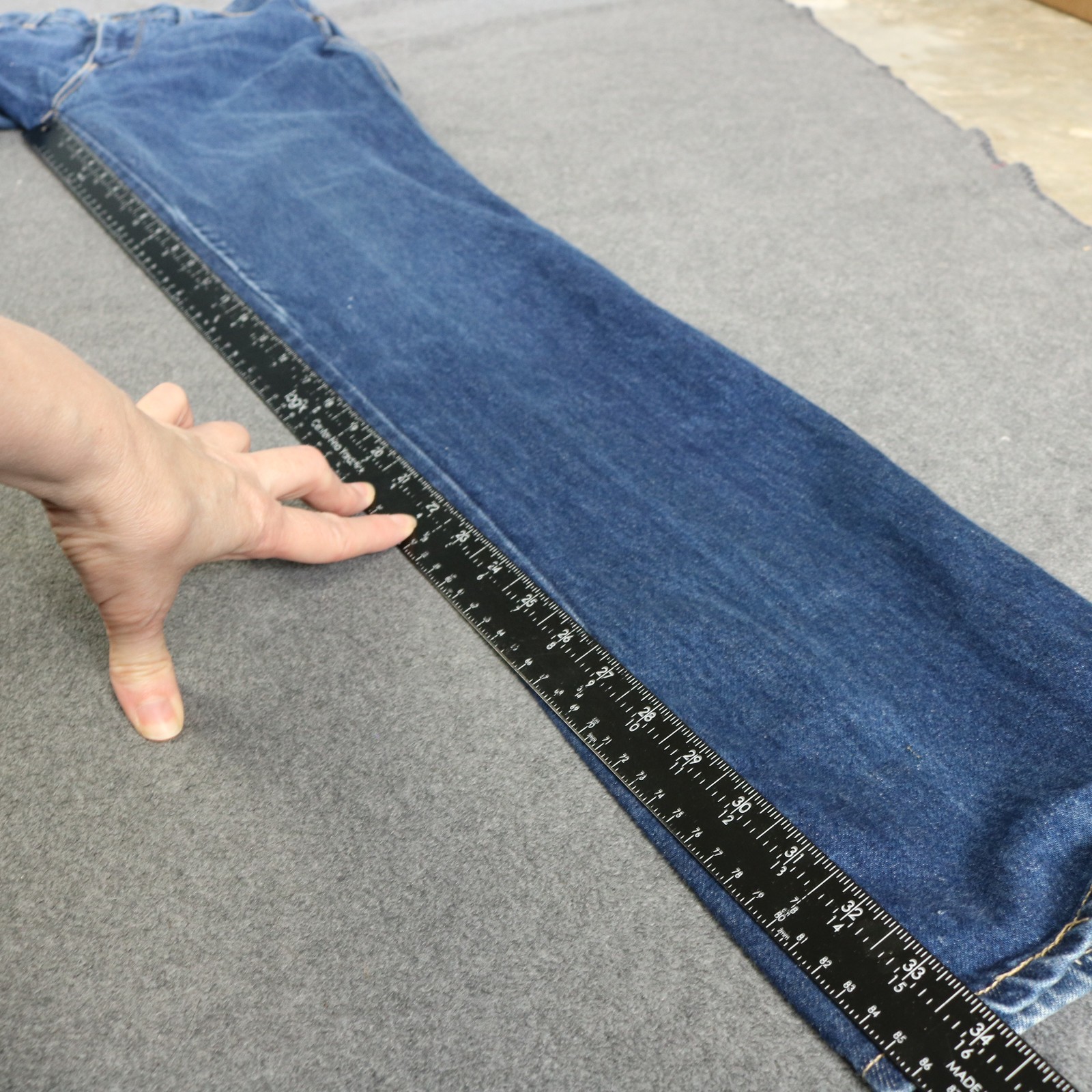 Vtg 70s 80s Gloria Vanderbilt for Murjani Tight-Fit Jeans Dark Wash Blue 5 24×34