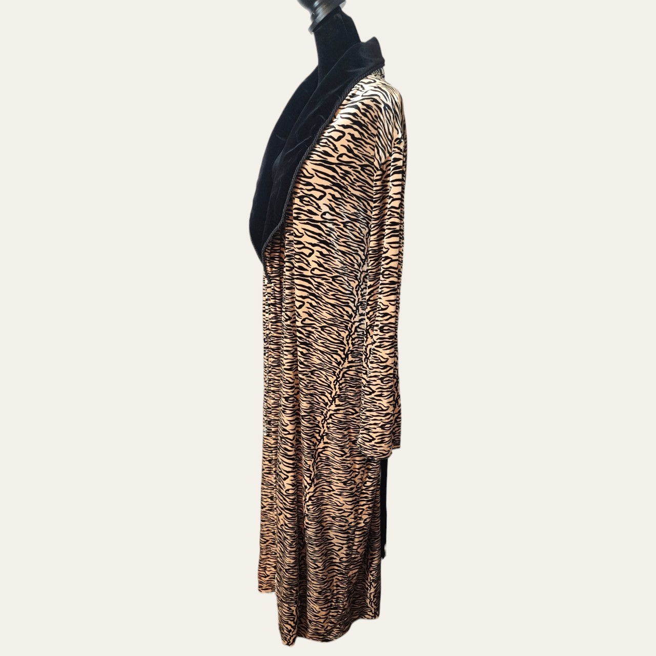 Vintage 70s/80s Diamond Tea Velvet Zebra Print Robe Sz XL