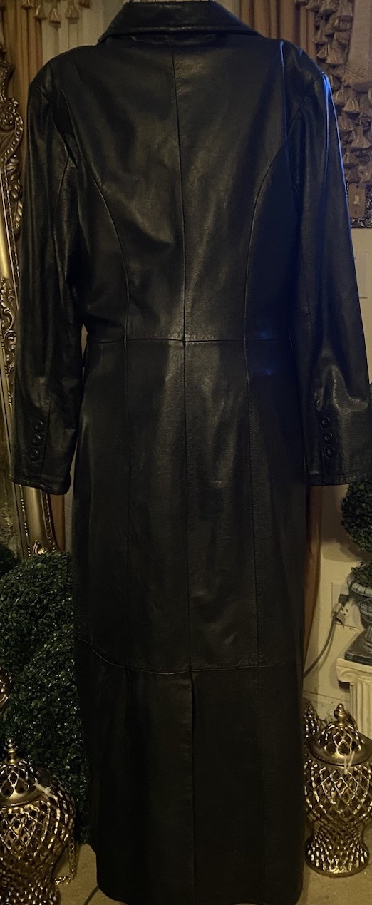 Vtg Wilson’s Leather Maxima Women’s L Black Matrix Long Leather Coat 59” Long 👀