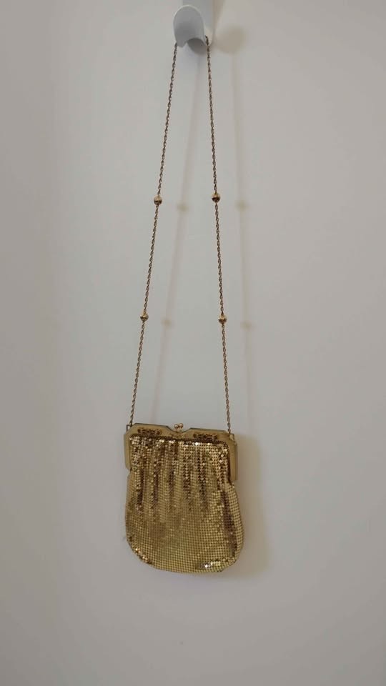 1970’s Women’s O/S Disco Gold Chainmail Metal Mesh Halter Top Belt & Purse 3 PCS