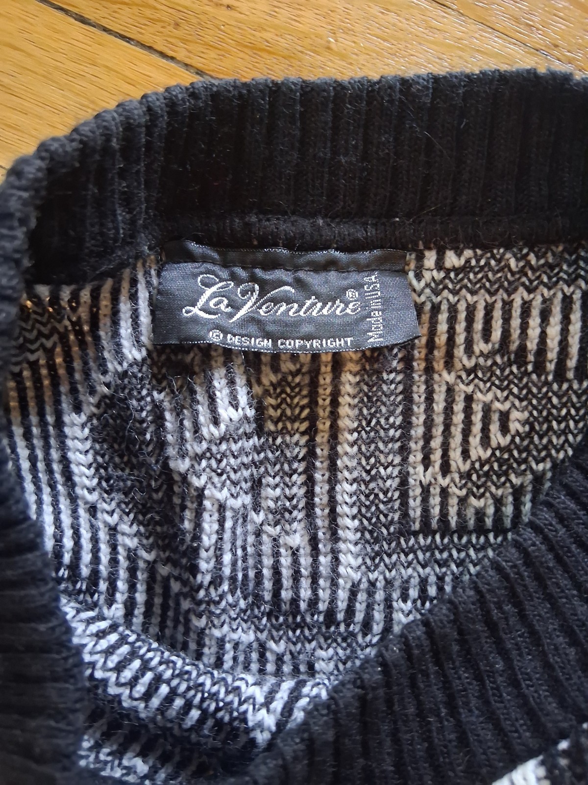 Whimsy Goth 90s Sweater Women’s LaVenture Size Large Made In USA Vintage 90s
