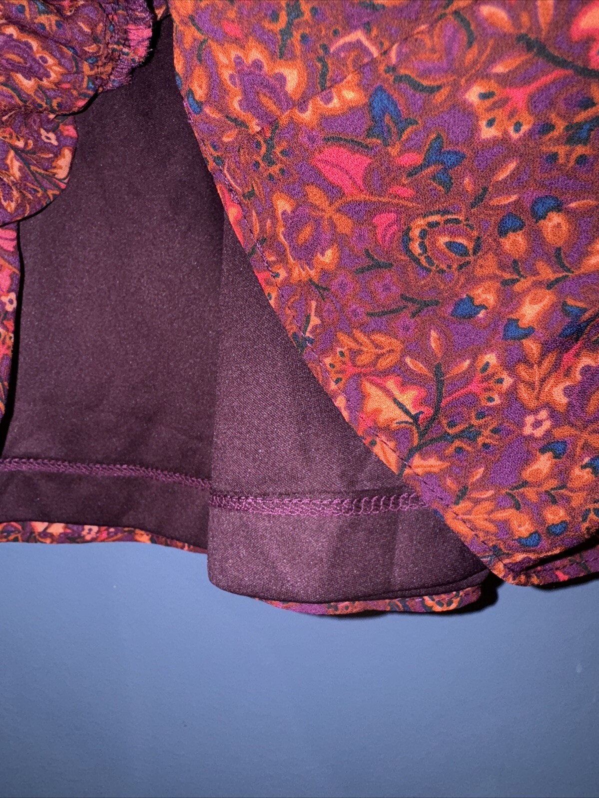 Womens Large Ruffle Skirt, Short, Lined, Paris, Wine Floral BCBG NWT 30” X 18”