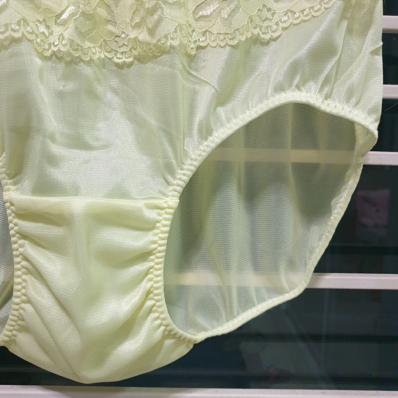 Vintage Sheer Nylon Panty Sissy Yellow Floral Lace Granny Brief Sz. 8 Hip 39-43″