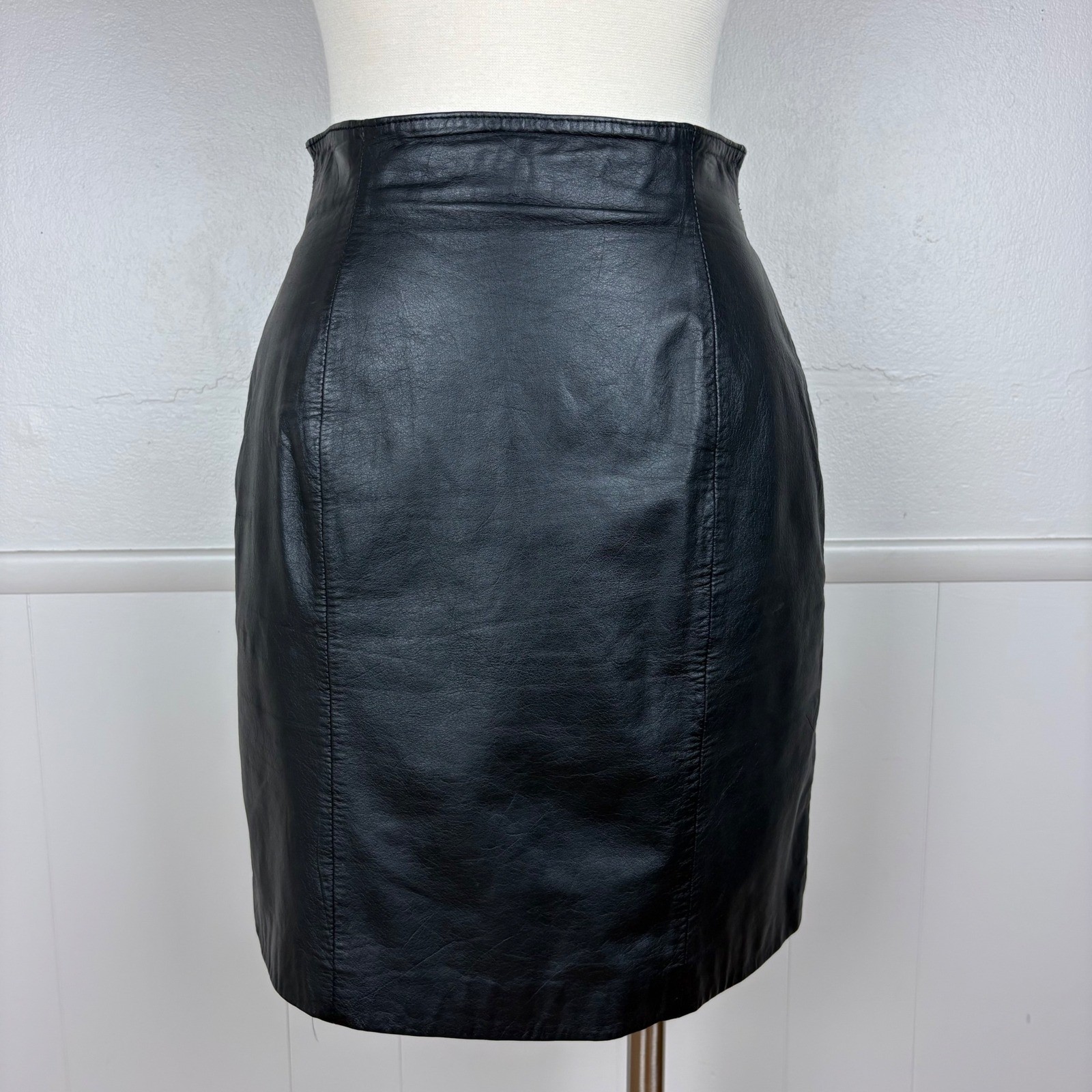 Wilson Leather Vintage Mini Skirt Size 6 Black Lined 90’s Y2K Straight Glam Rock