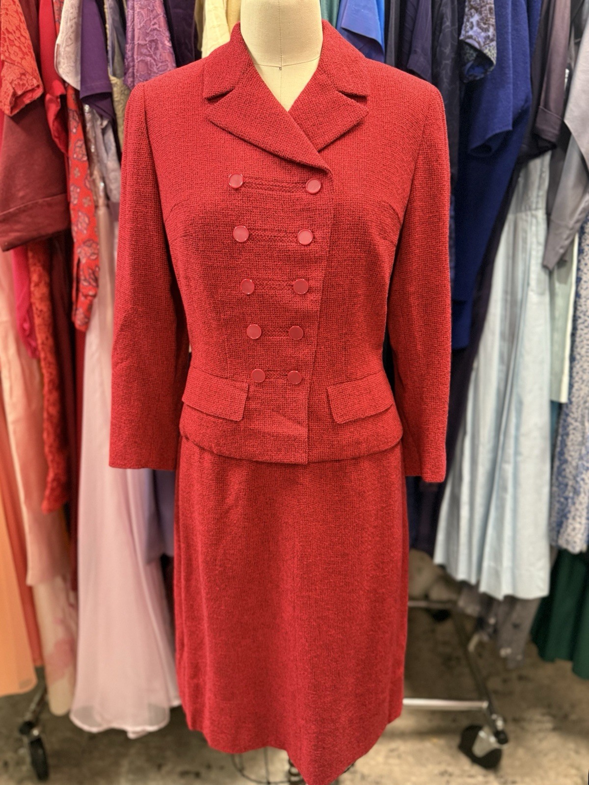 Vintage 1950s Textured Cherry Red Tweed 2pc Womens Suit Blazer / Skirt Small
