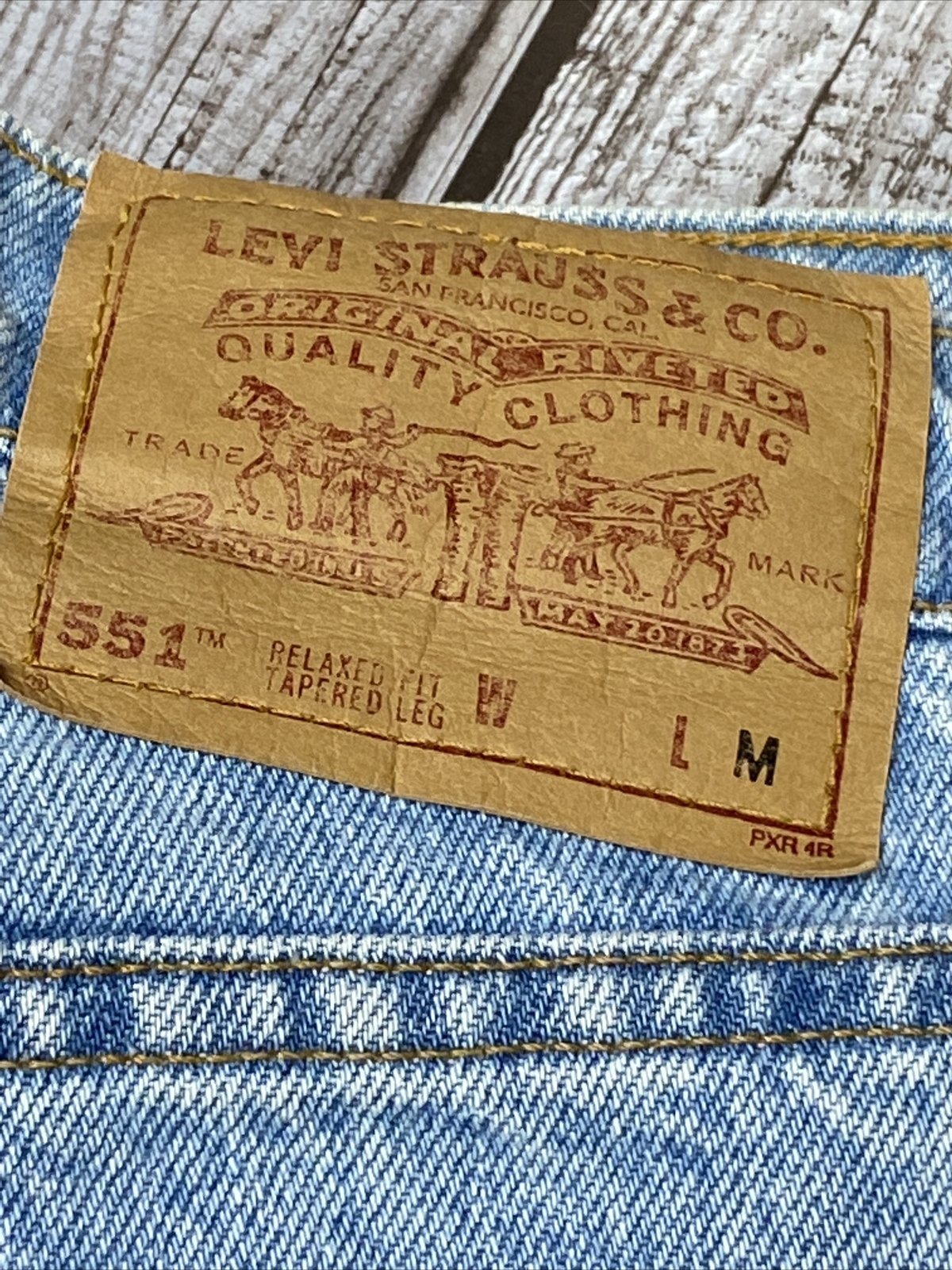 Vintage 90’s Levi’s 551 Relaxed Fit Jeans High Waist Mom Women’s Sz 16 29”