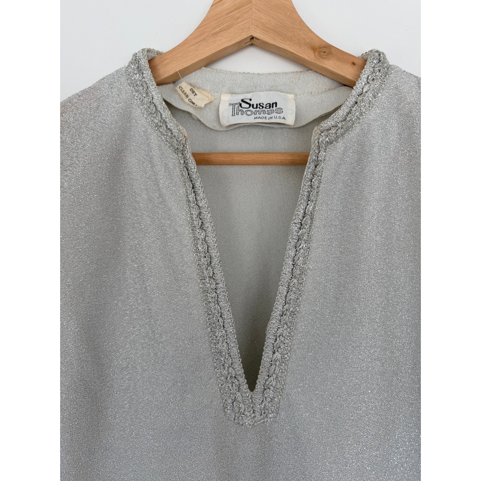 Vintage 60s 70s Retro Glam Silver Metallic Knit Tunic Top Mod Disco Blouse