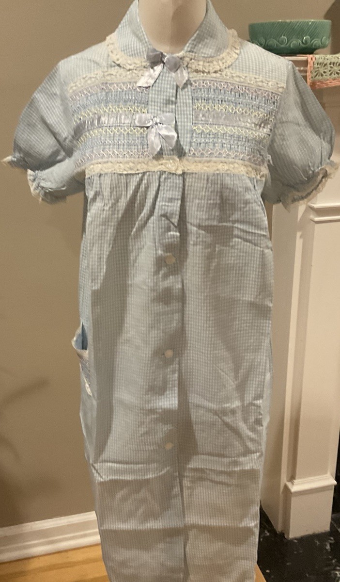 Vintage Blue Checked Cotton Lace Trim Housecoat Dress Granny Cottage Core Small