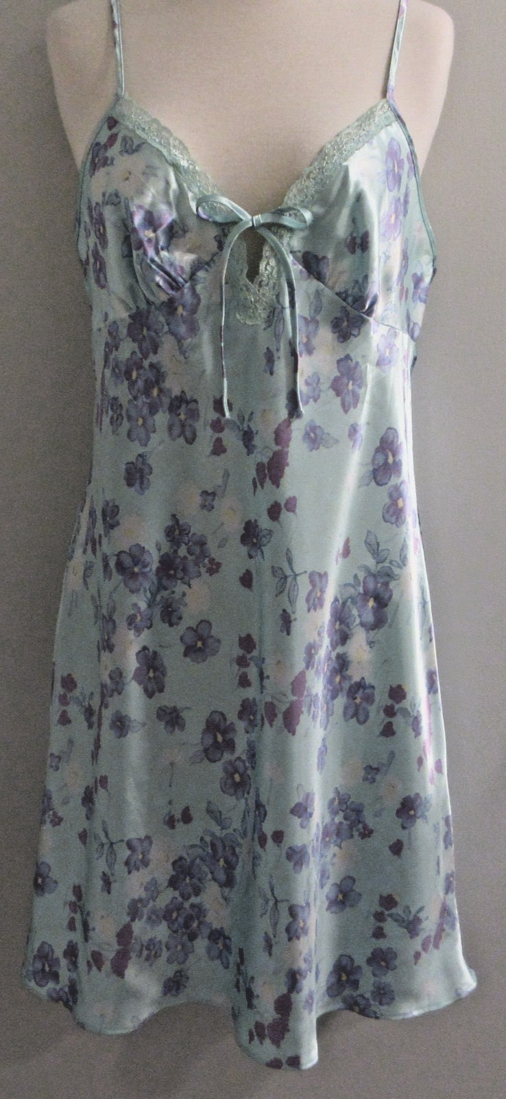Warner’s Sleepwear Y2K Shiny Chemise Satin Night Gown Slip Dress Floral Blue Lrg