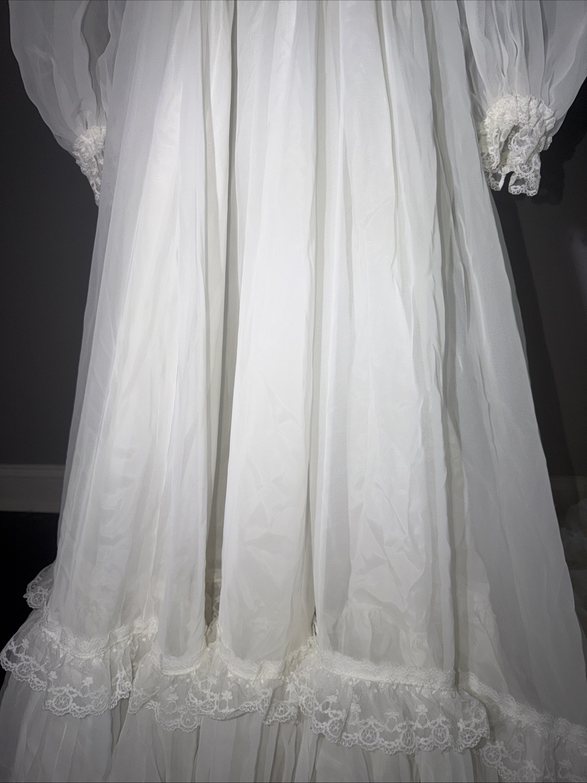 Vintage Lace Victorian Prairie Wedding Dress Cottage Core Crinoline Train