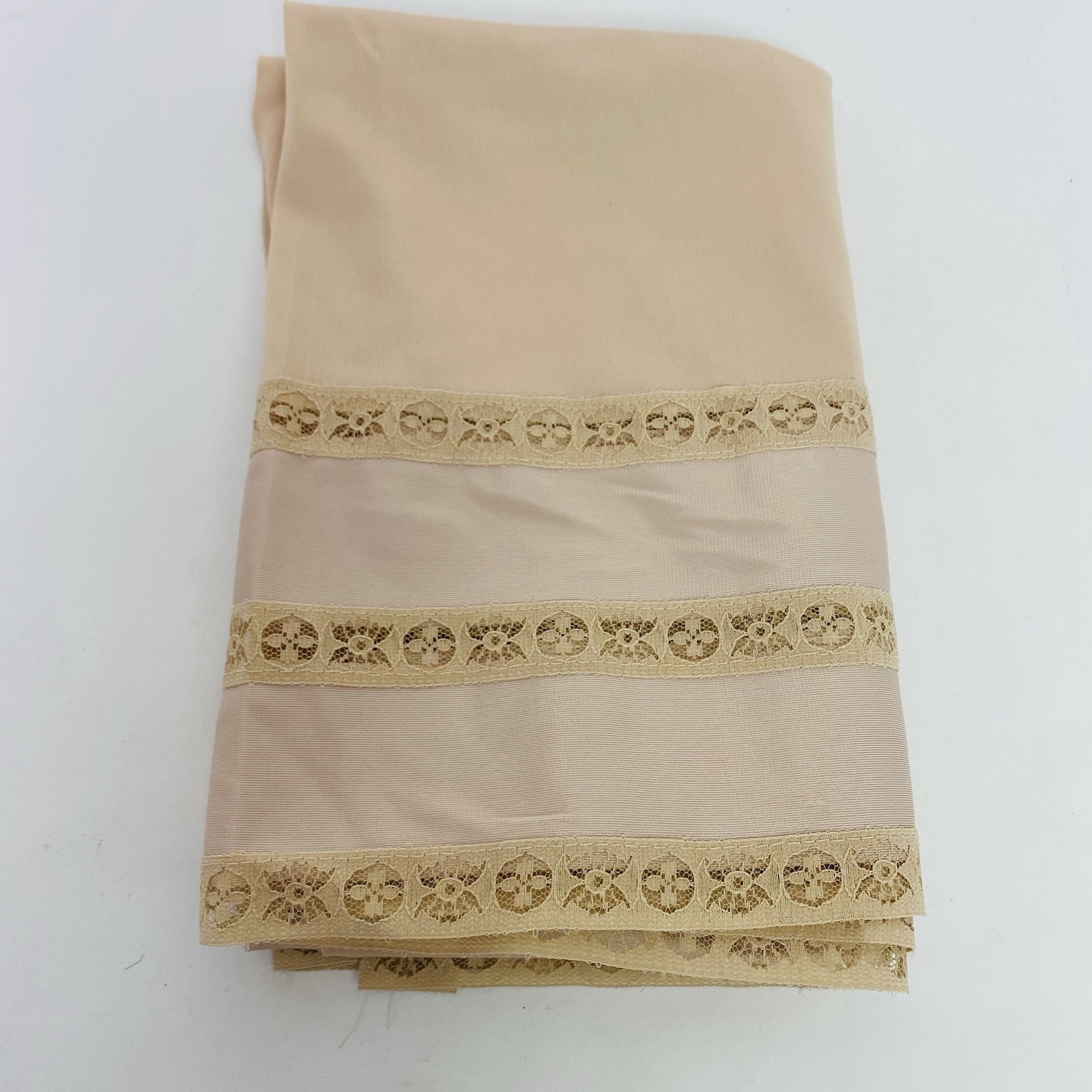 Gossard Artemis Size Small Style 9014 100% Antron III Nylon Beige Slip USA made