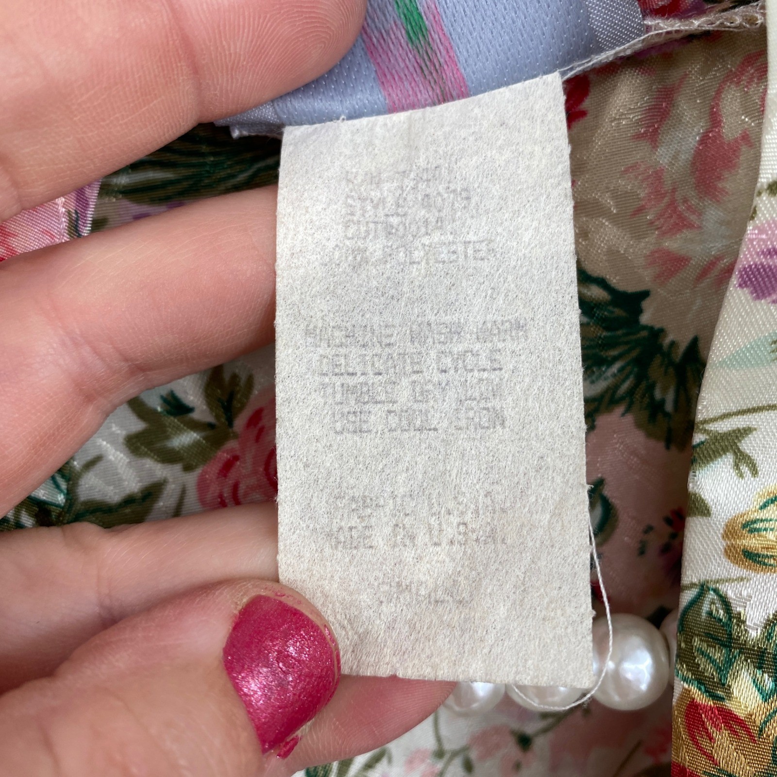 Vintage 80s L.A. Intimates Floral Satin Robe Womens Small Pink Garden Party