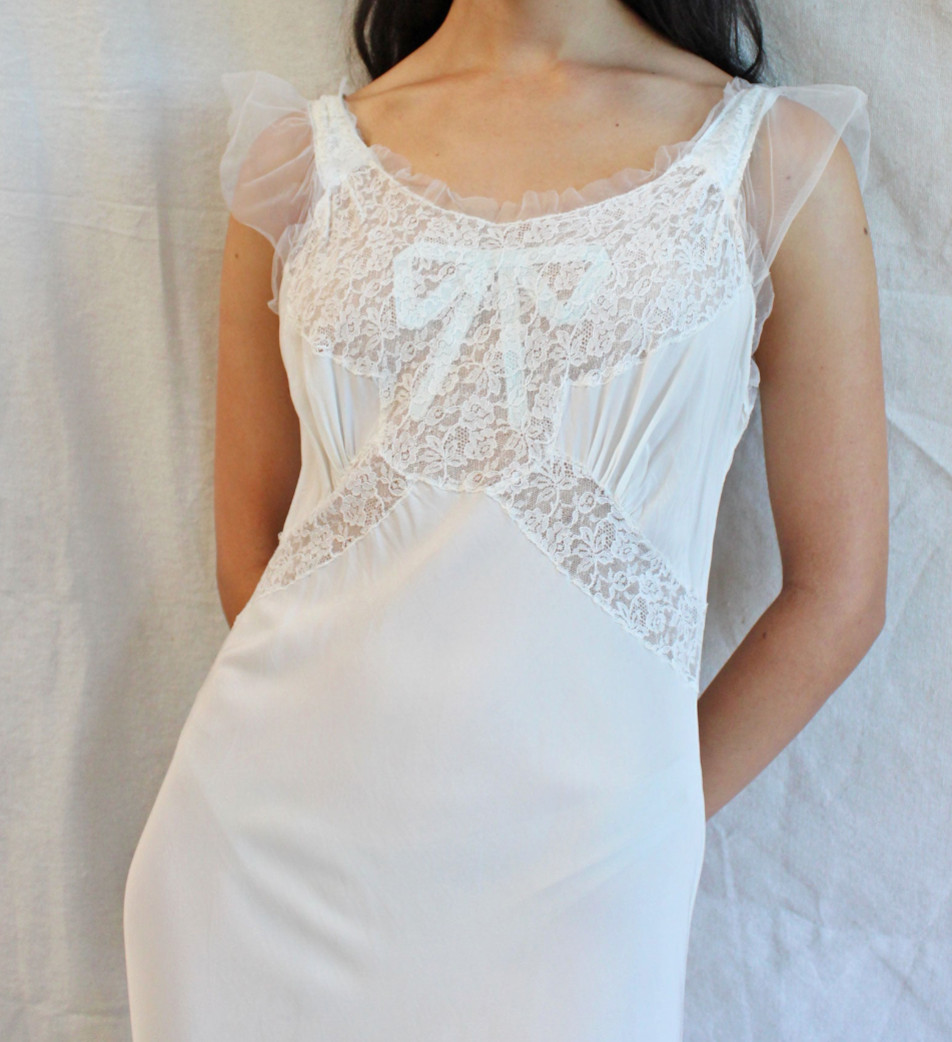 1940s Lace & Bows Tulle Slip Dress Gown Vintage Lounge Evening White Blue Bridal