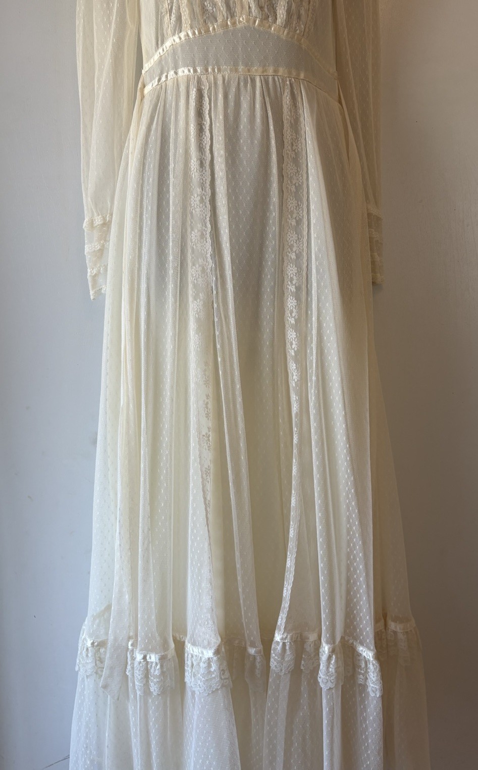 Vtg Swiss Dot Lace Edwardian Prairie Romantic Ivory WEDDING GOWN Handmade