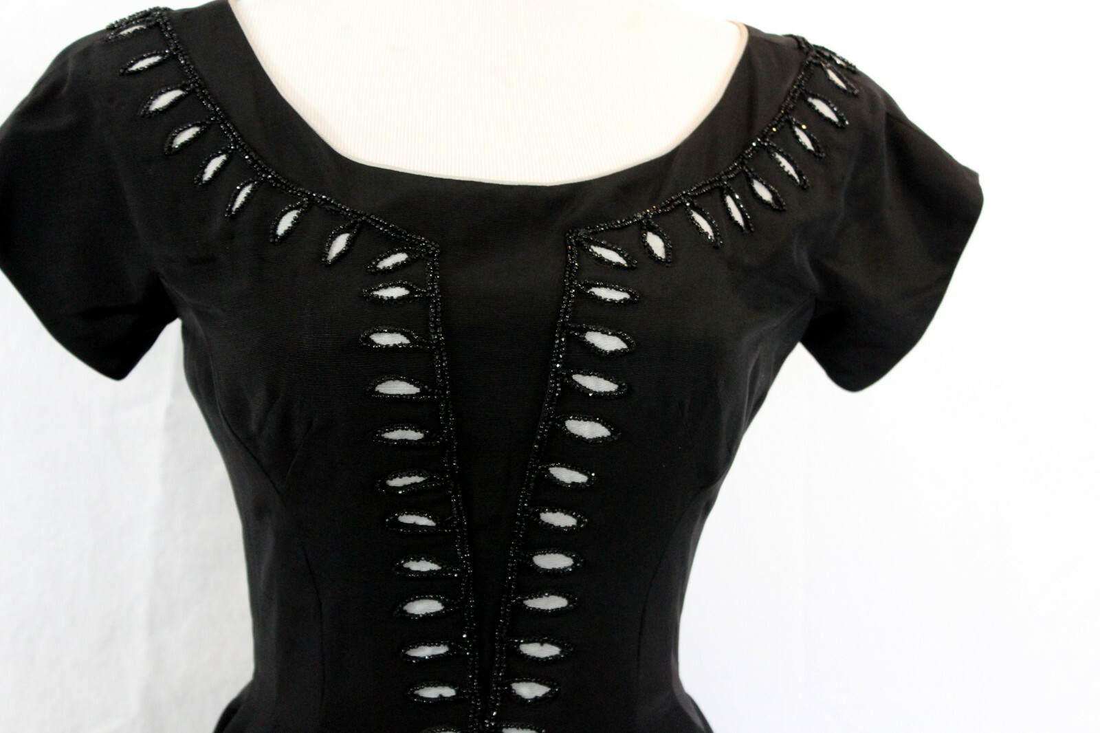 Vintage 1950 Carlye Woman’s Black Fitted Full Circle Dress Embellished Bodice Sm