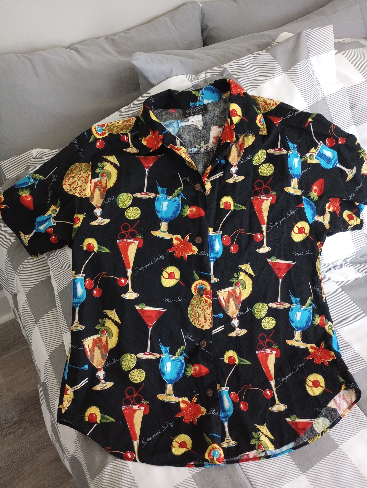 Women’s VTG Shannon Marie Hawaii Cocktail Print Top Large
