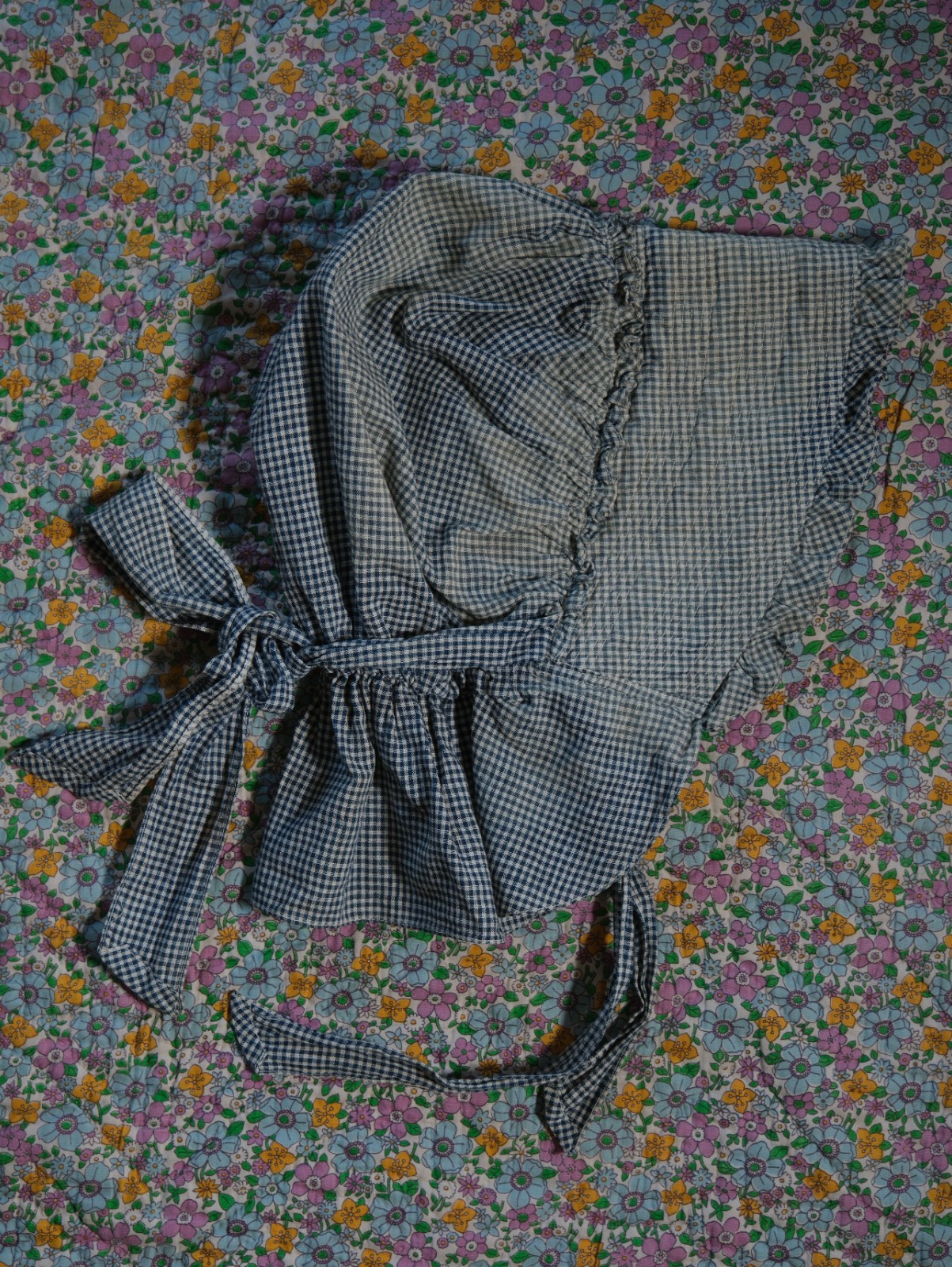 Vtg 1920’s Antique Blue & White Bonnett Farm Primitive Prairie Farm Homestead
