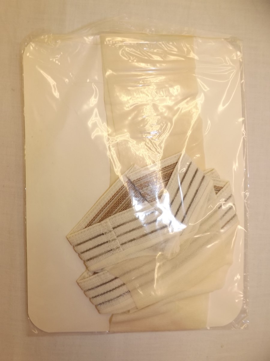 Vtg 90s Field Manor Stay Up No Garter Ivory Thigh High Silken Nylon Stockings A