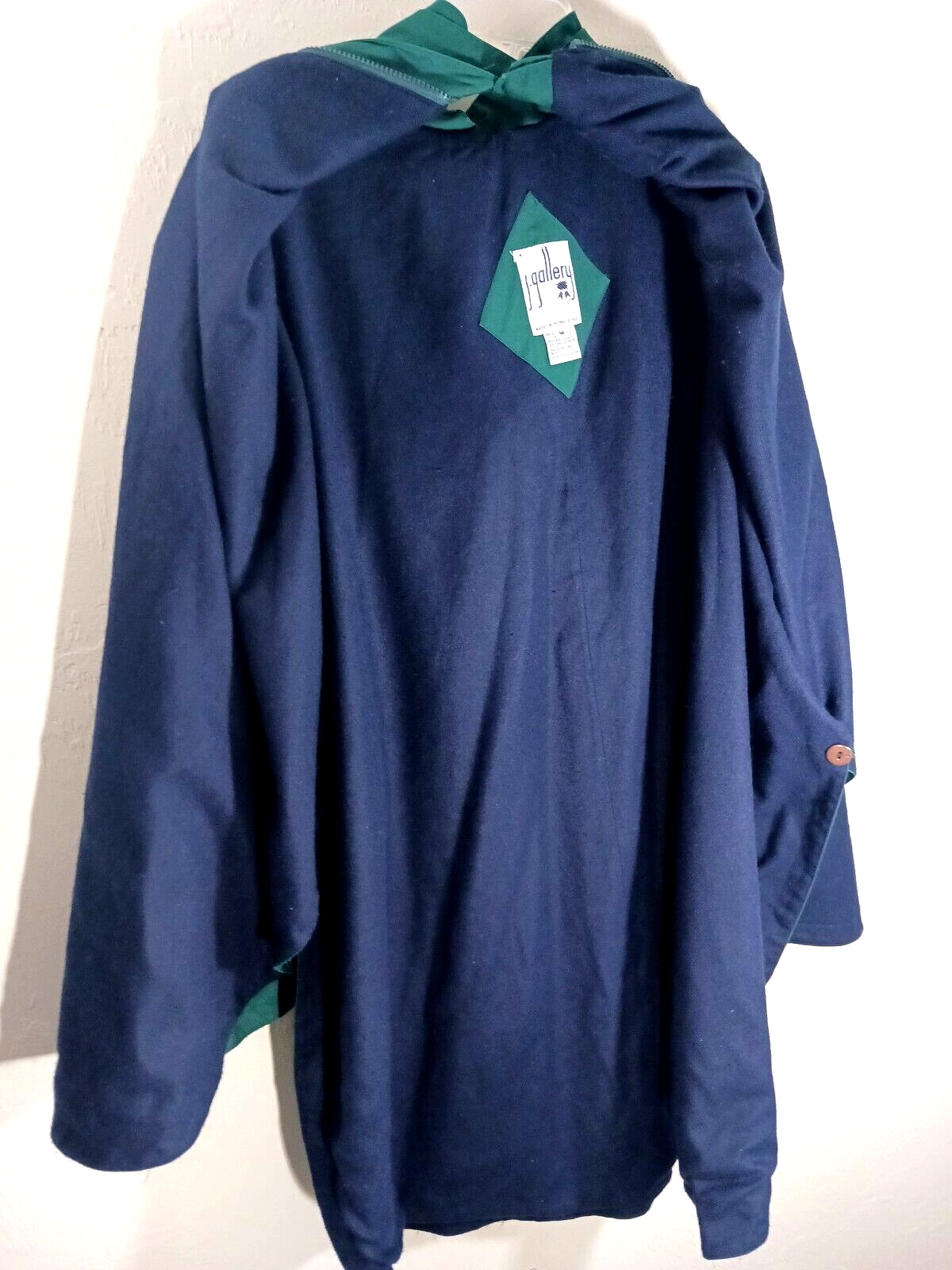J. GALLERY WOMEN’S GREEN PLAID CAPE JACKET COAT SIZE MEDIUM