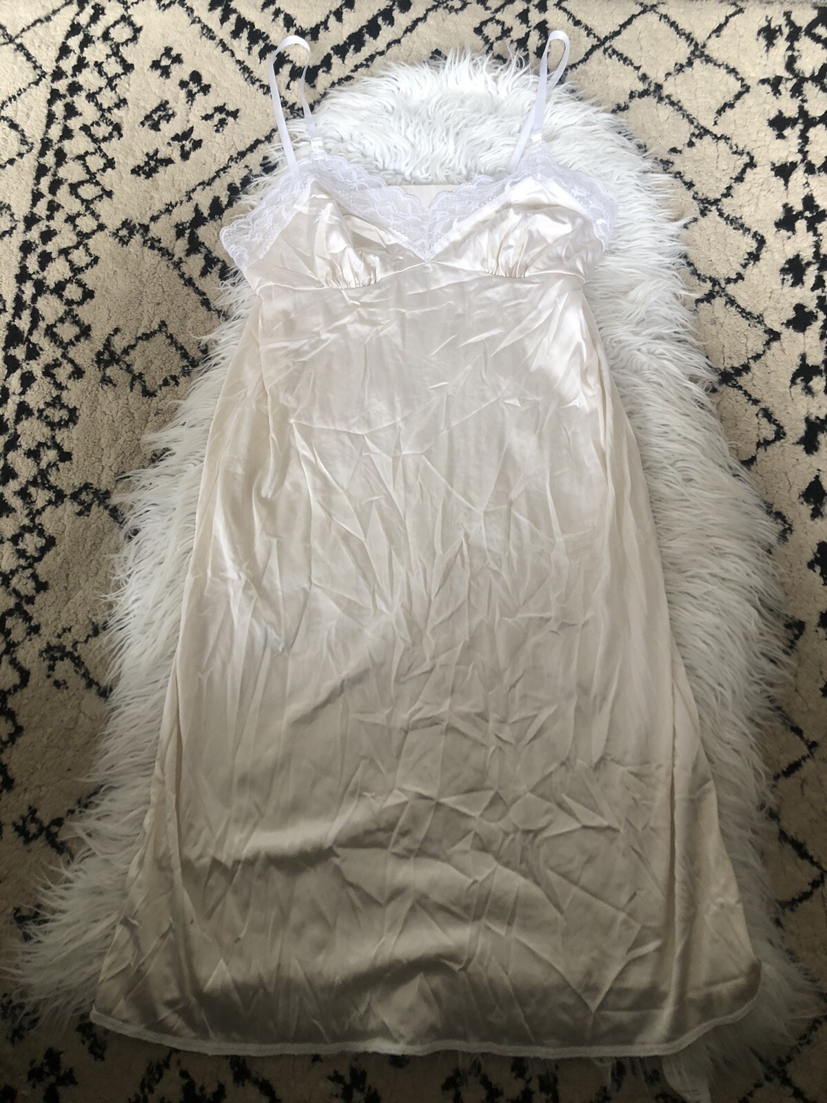 Vtg Sears Slip Dress Lace Satin With Lace Size 34/25” Ivory Adjustable Straps. Y