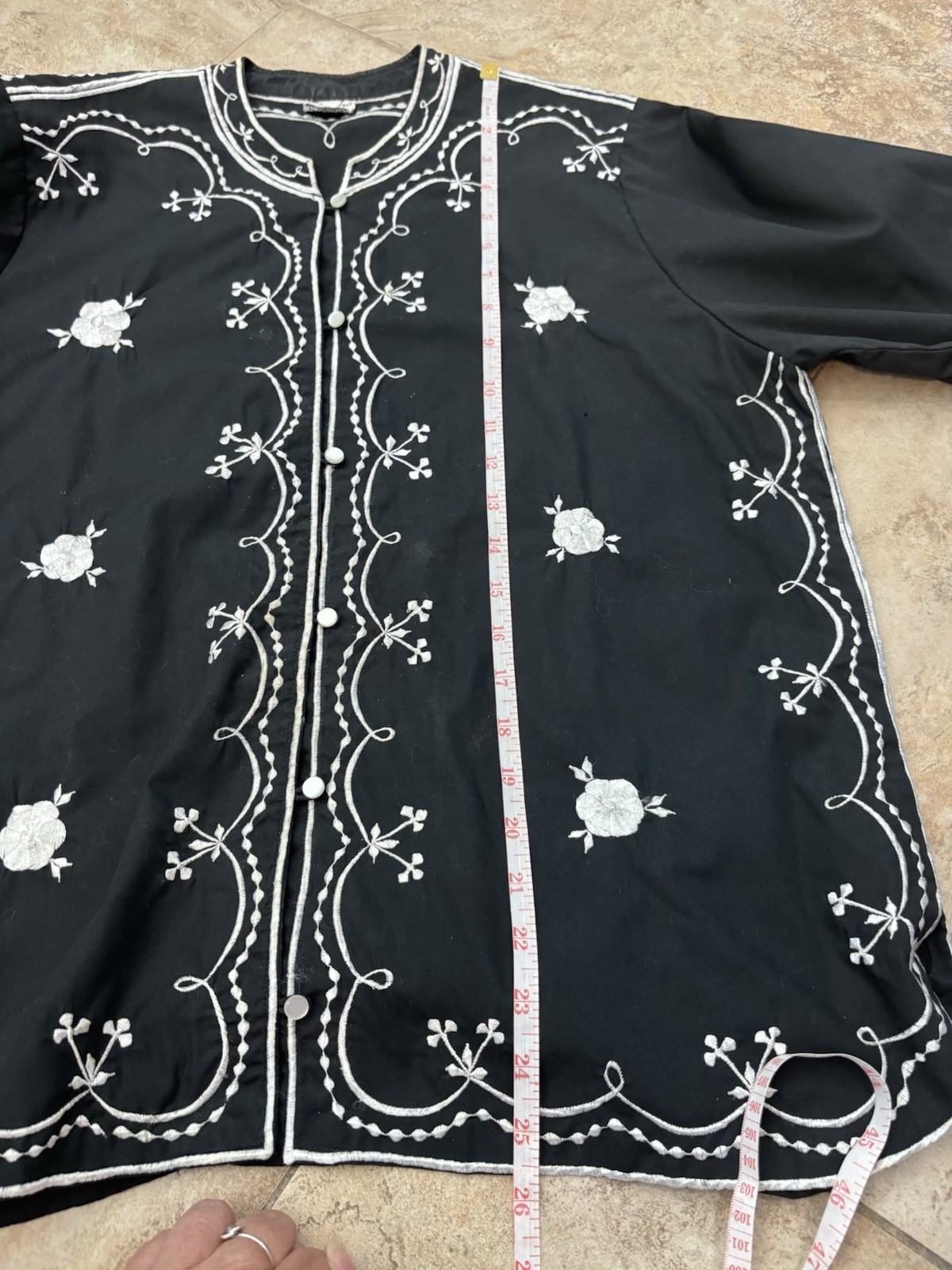Vintage Leandra Crochet Embroidered Black White Floral Snap Jacket Boho Mandarin