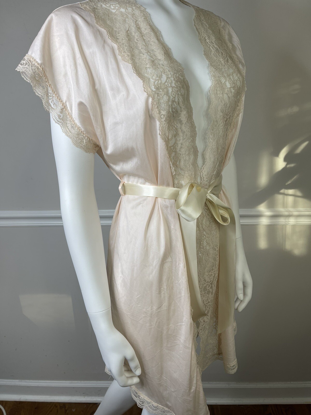 Vintage Soft Moment NY Pink Tan Nylon Lace Ribbon Sexy Night Gown Robe Size Med