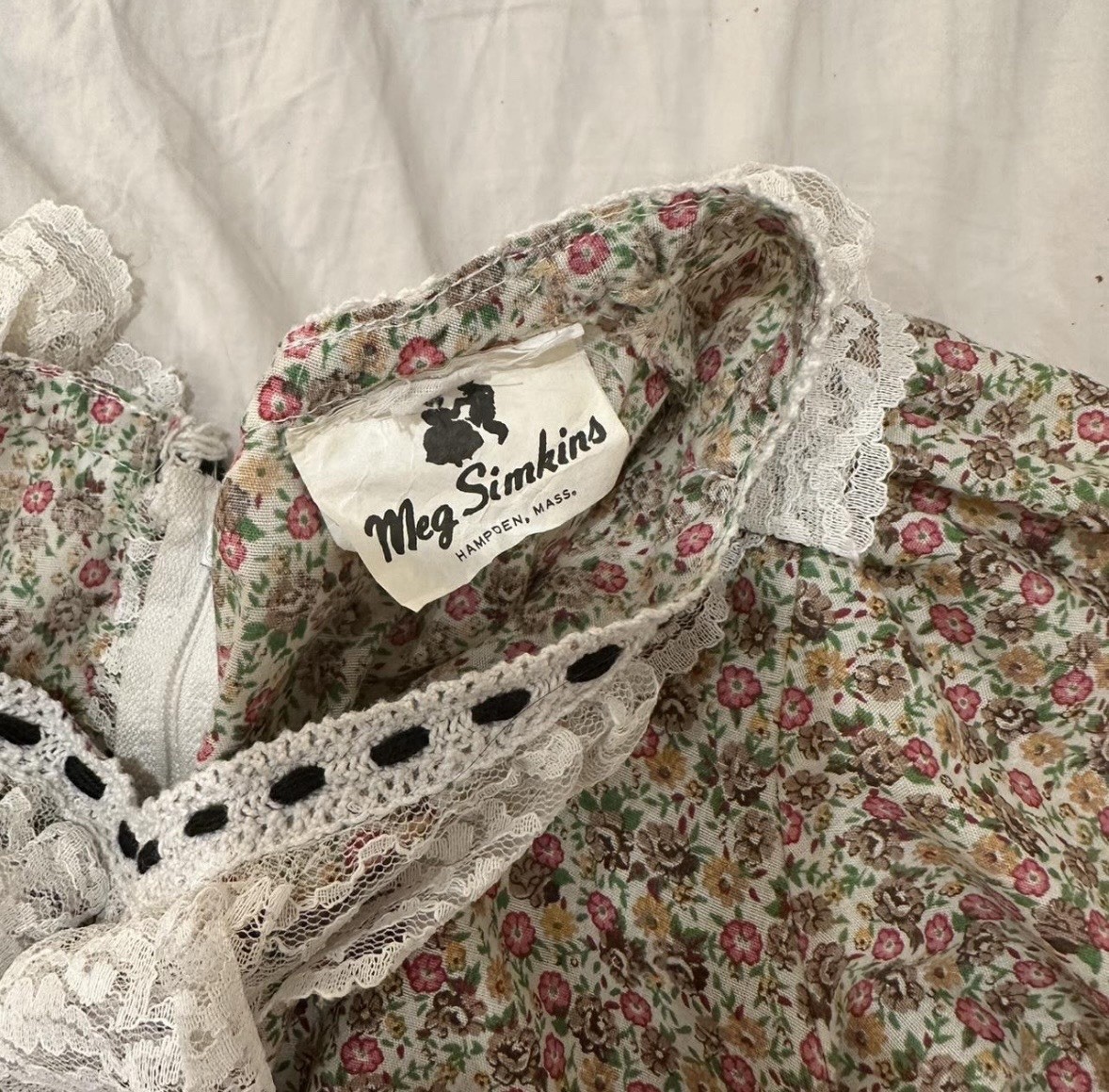 vintage 70s floral babydoll dress with lace trim