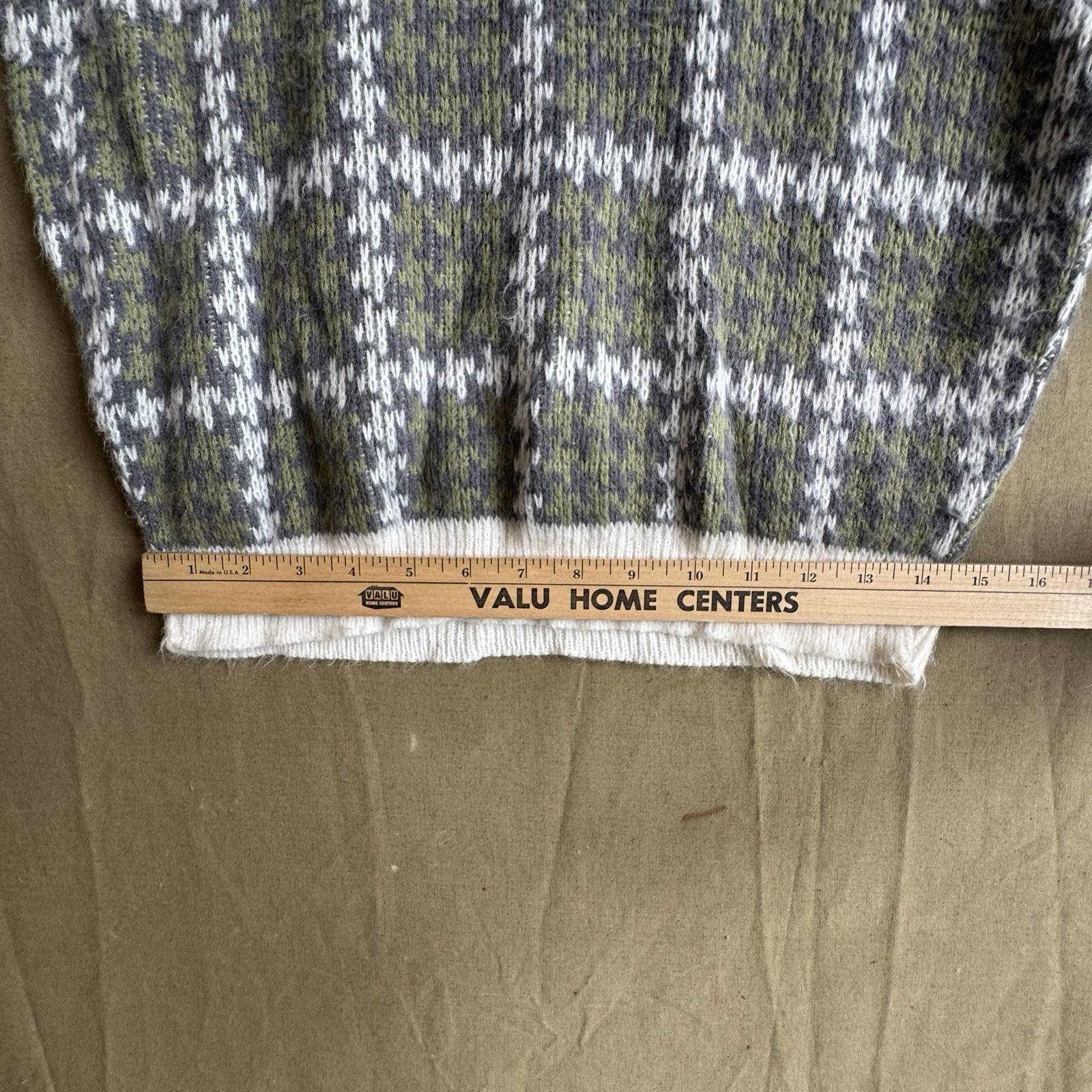Vintage 60s Orlon Dupont Acrylic Fiber Plaid Pullover Sweater Sz M 19X24