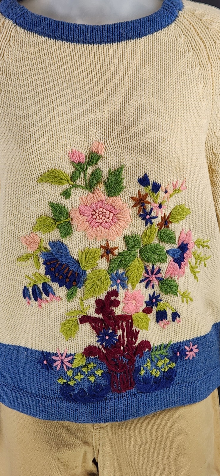 VTG 1960s floral novelty sweater – 100% wool-fully-fashioned-hand-decorated