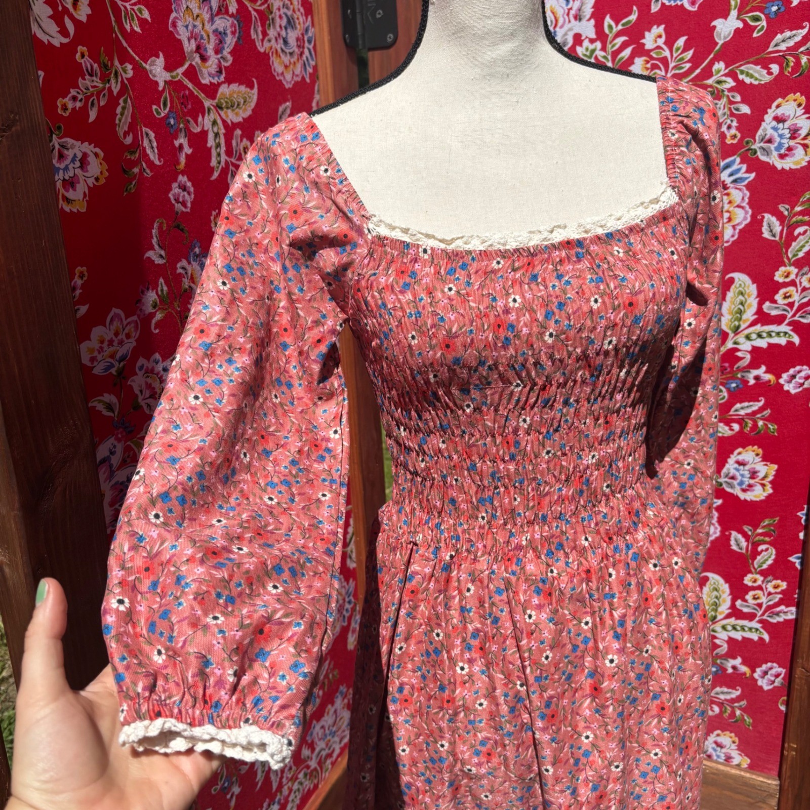 VTG Pink Floral Smock Milkmaid Prairie Lace Trim Peasant Sleeve Dress Size XS