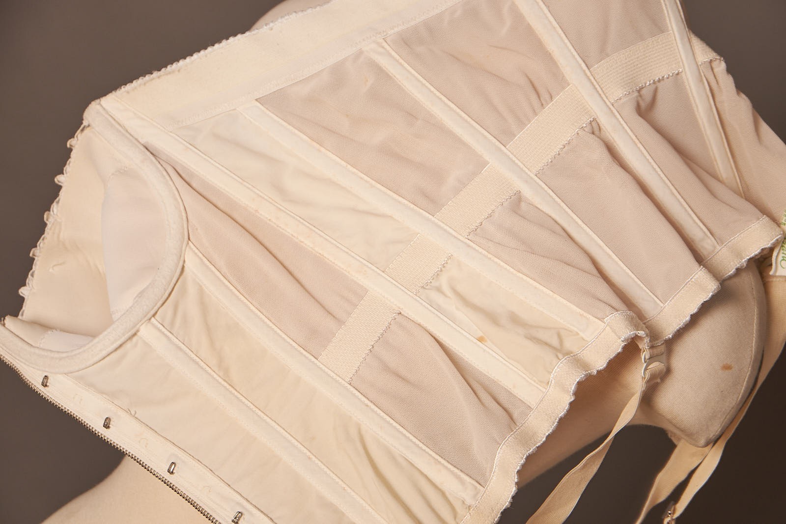 1960s Gossard Bustier Corset Girdle With Garters Cream Pin Up Top