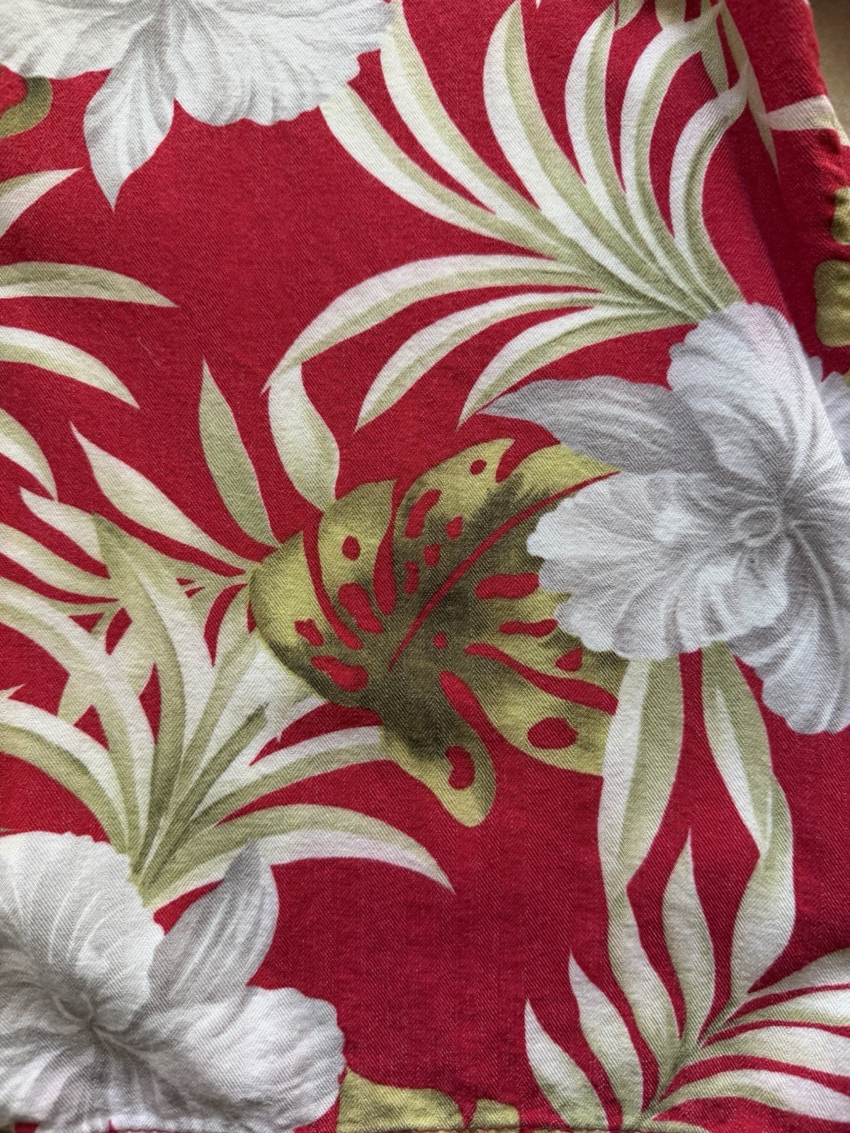 Vintage La Cabaña Hawaiian Shirt Womens Large Red Floral Rayon Y2K RN104521