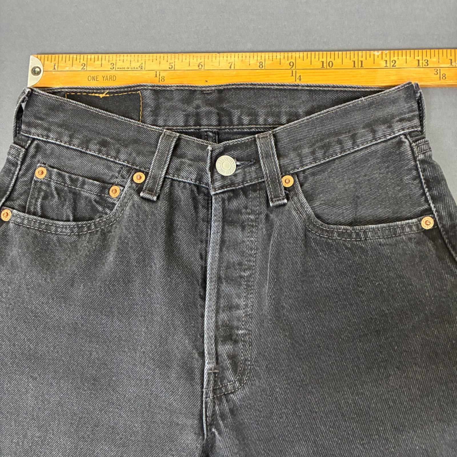 Vintage Levi’s 501 Black Wash Denim Jeans Women’s Size 25×29 Made In USA