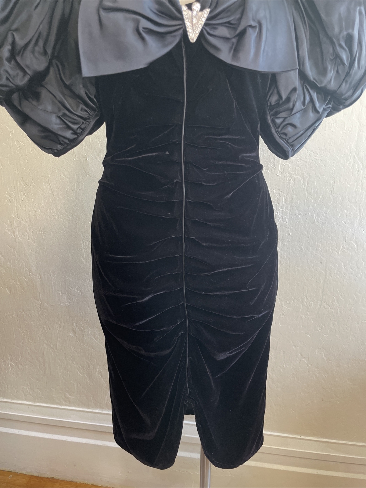 1980’s David Howard Climax Karen Okada Bodycon Velvet Dress