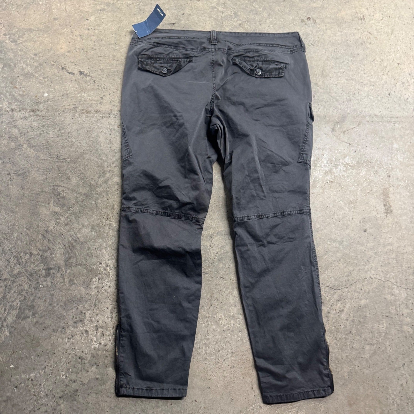 Old Navy Gray Cargo Pants S/16 Classic Y2k Retro Streetwear Basics Outdoor NWT