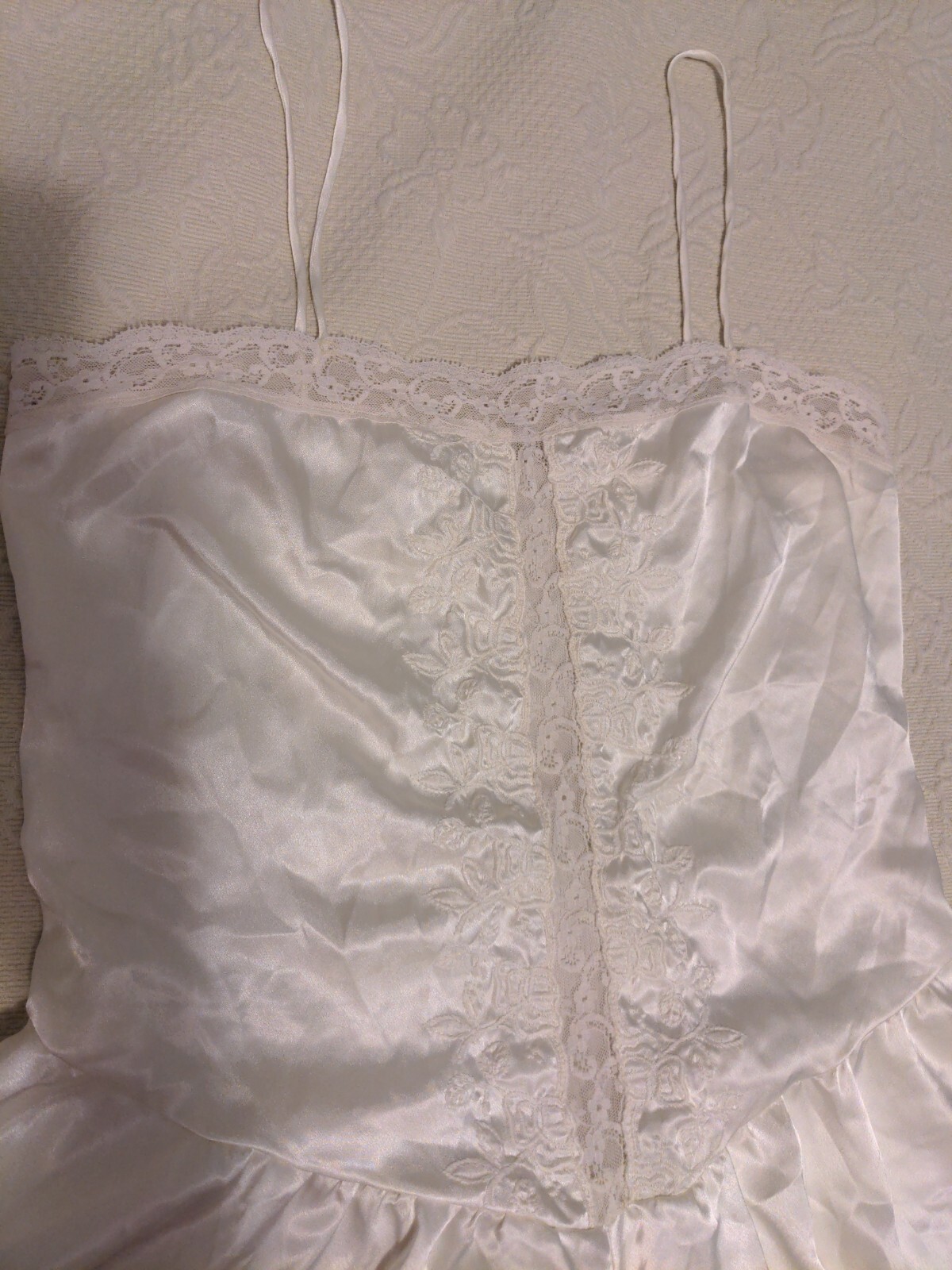 VTG 40s Teddy Playsuit Romper Satin Silky Oily Flutter Leg White Bridal MEDIUM