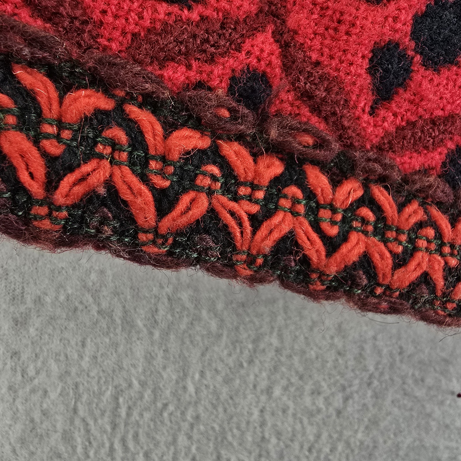 I. Magnin Womens Wool Jacket Sweater Black Red 36×30 Icelandic Floral Splash