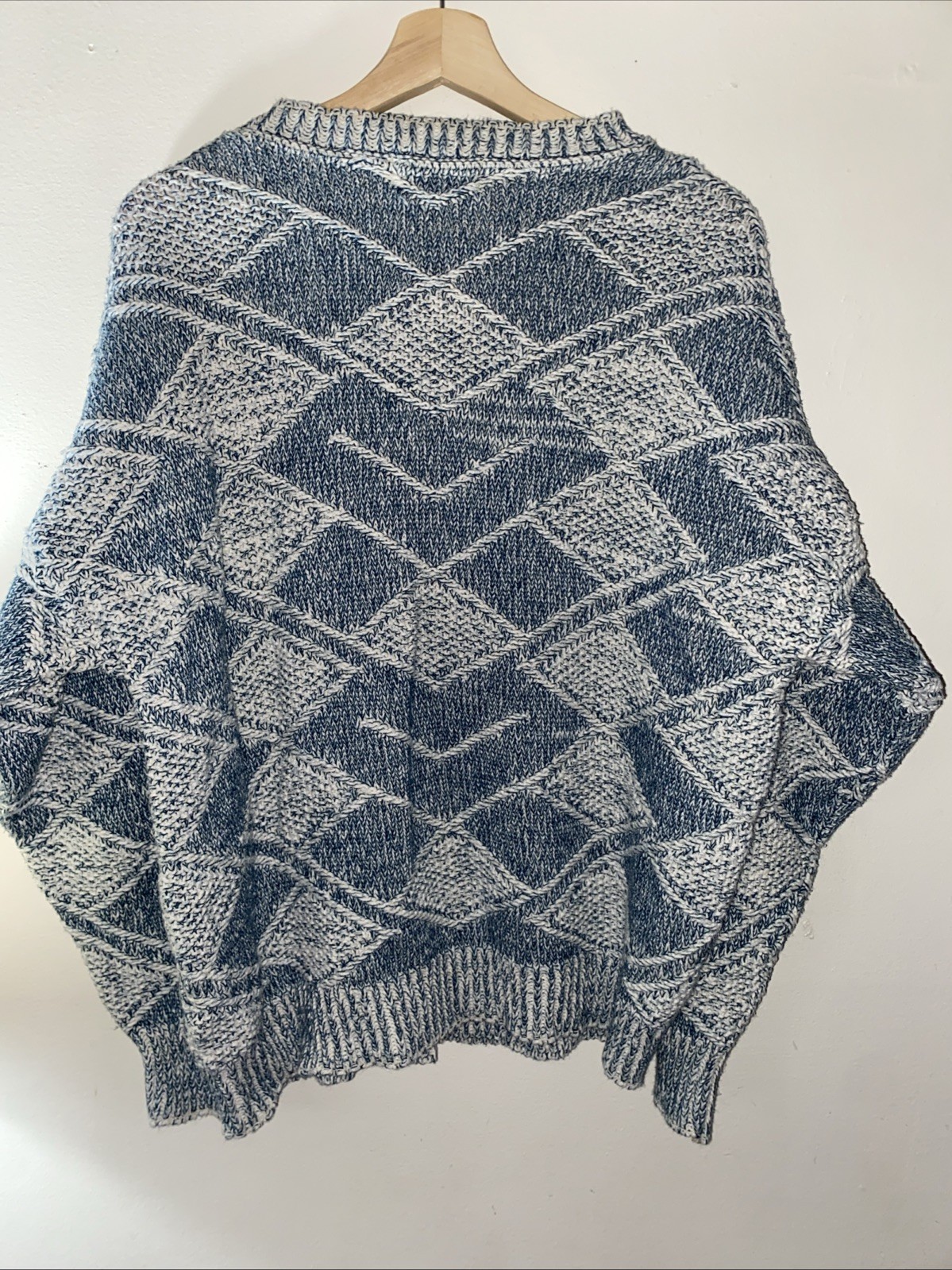 Vtg Moulin Rouge Cropped Sweater Geometric Textured Sz L