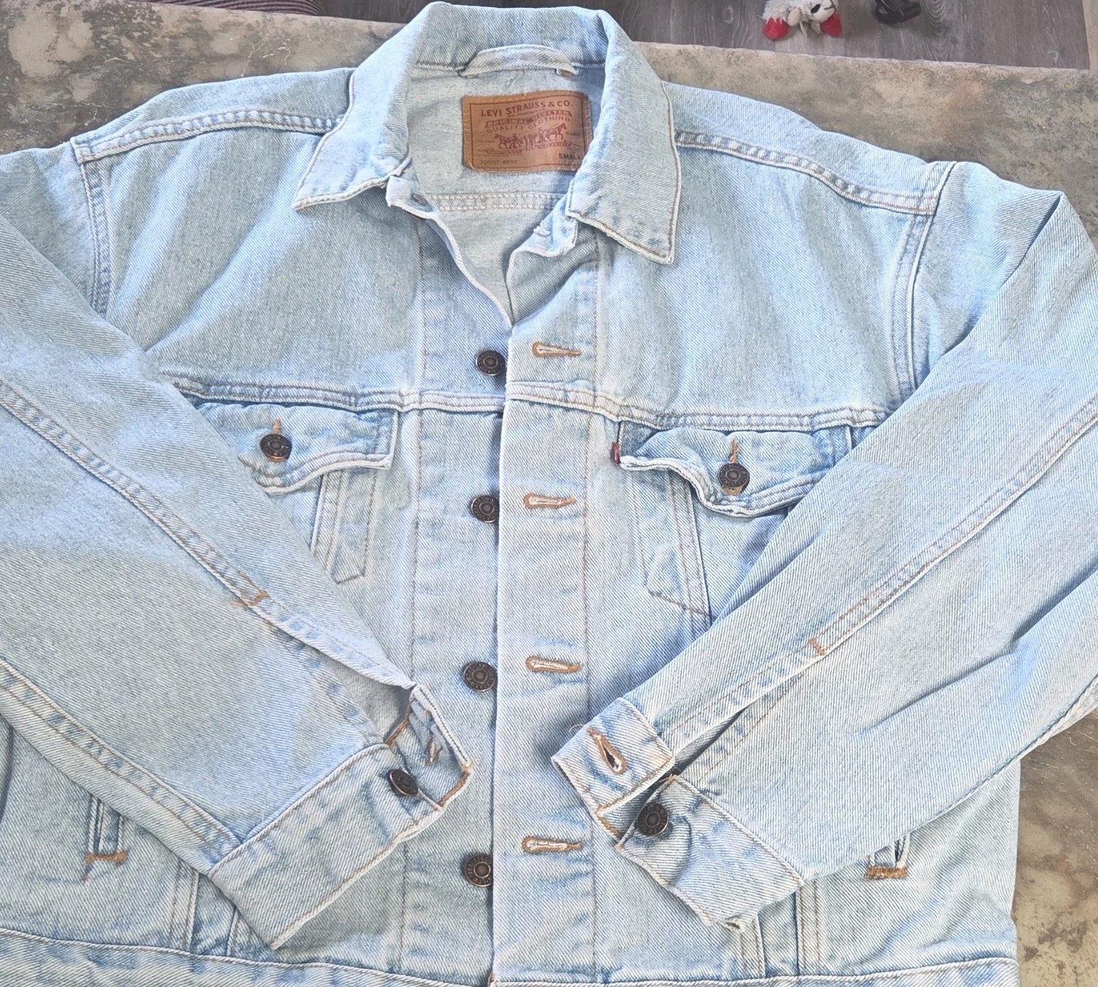 Vintage 1990s Levi Denim Light Blue Jacket 70507-4834