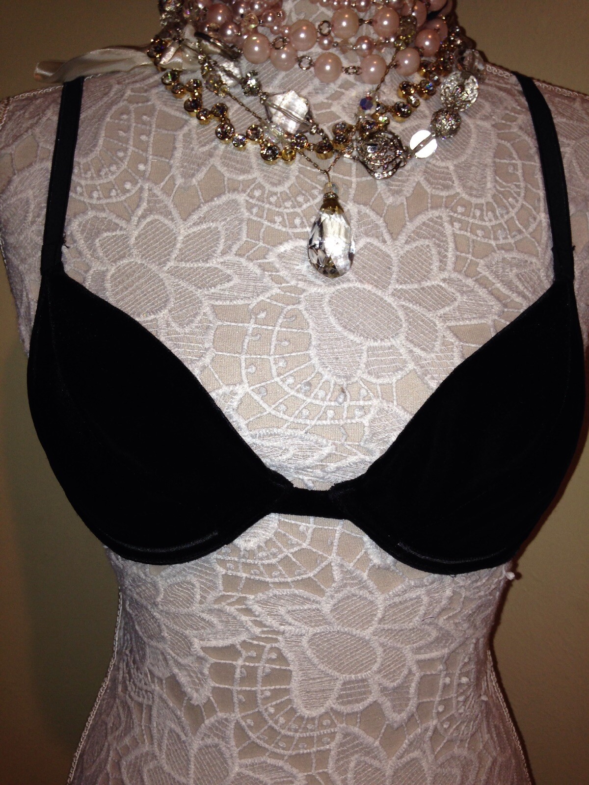 Victorias Secret Bra 34B BLACK 1/2 SATIN 1/2 BLACK VELVET CUPS 34 B