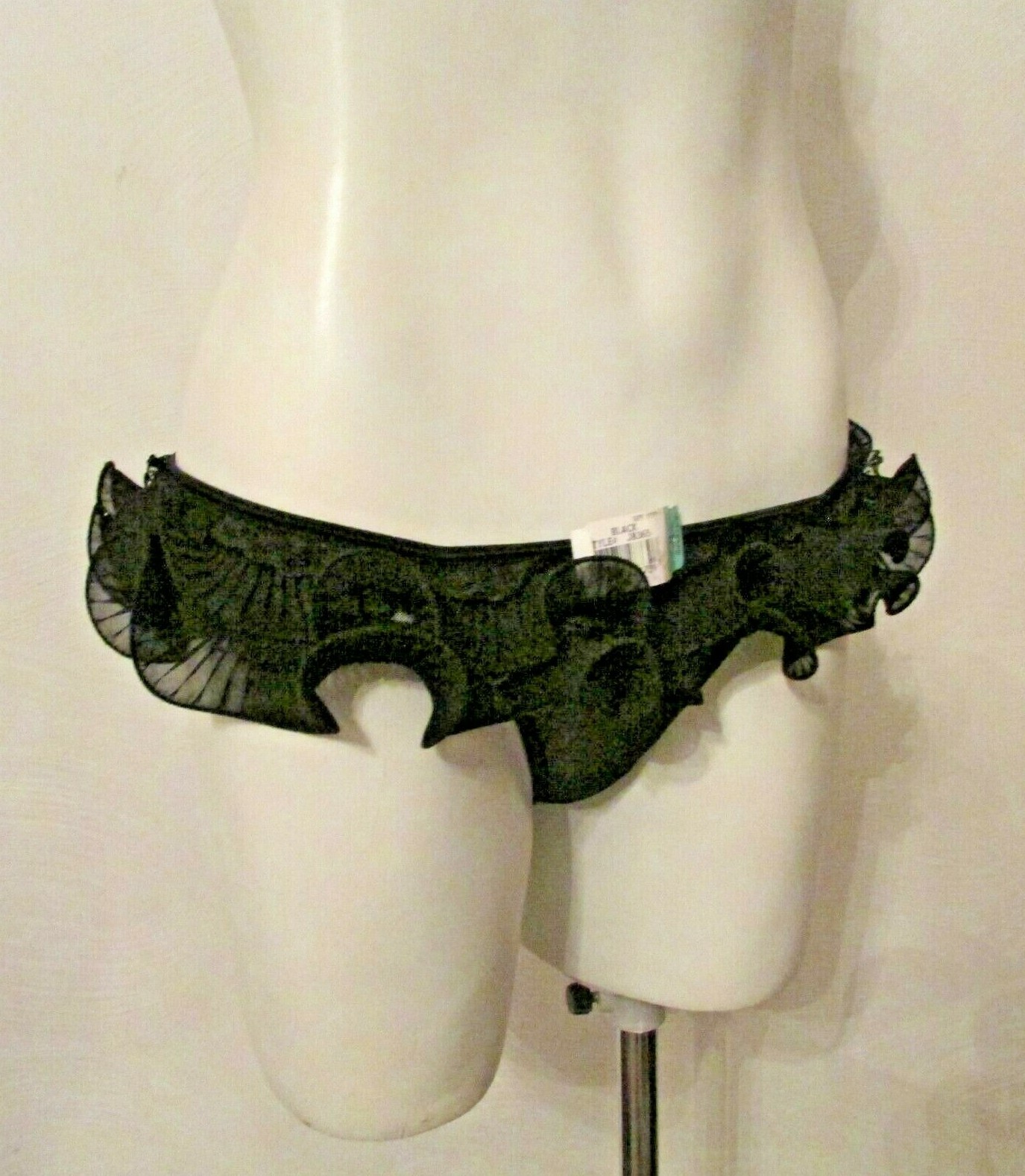 JC Penney Delicates J8365 Black Nylon Ruffled V-G-String Bikini Thong Panties 5