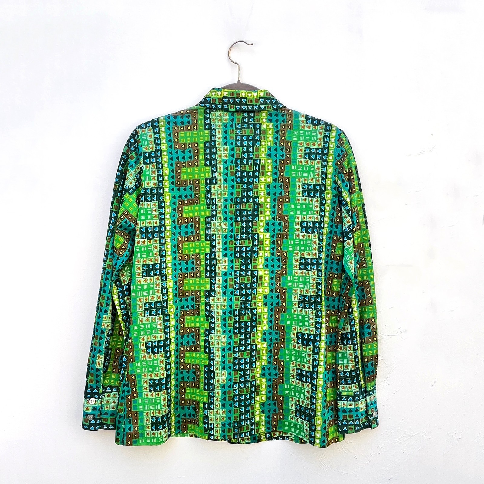Vintage 60s Women’s Koret Kolortron Green Geometric Dagger Collar Shirt Blouse