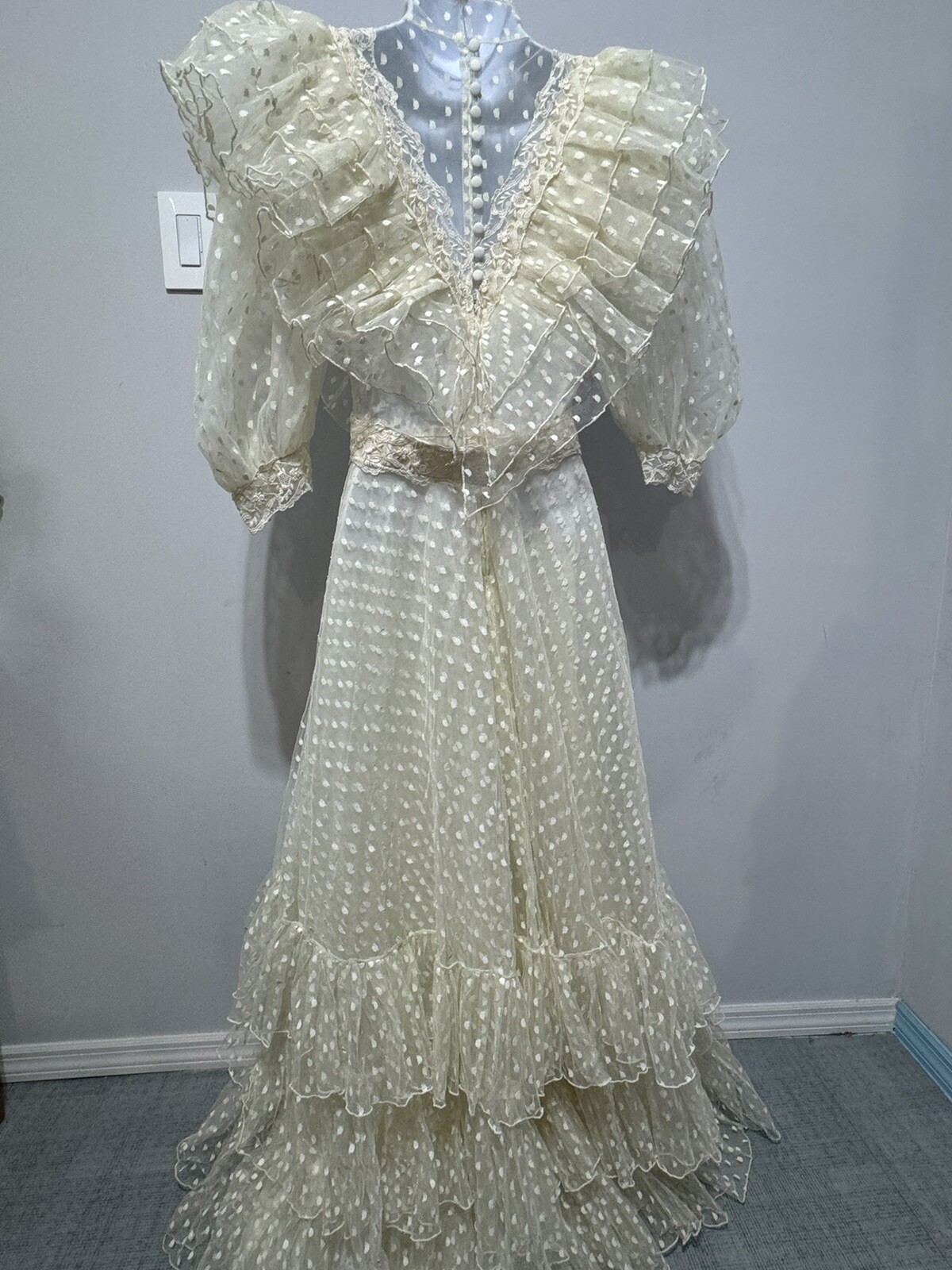 Susan Lane Country Elegance 1970 Lace ButtonBack Romantic Cottagecore Wedding 8