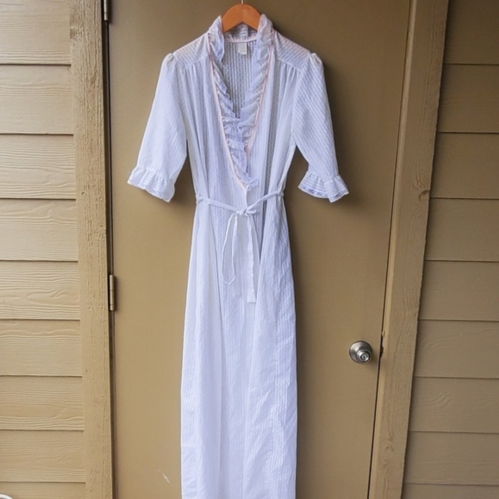 Vintage Jennifer Dale White Polka-dot Sheer Robe size 11