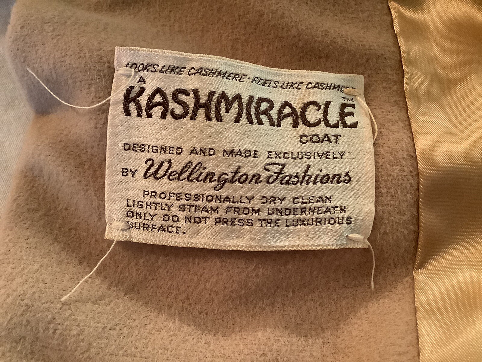 Vintage 1950’s KASHMIRACLE By Wellington Tan Women’s COAT Faux Cashmere & Fur