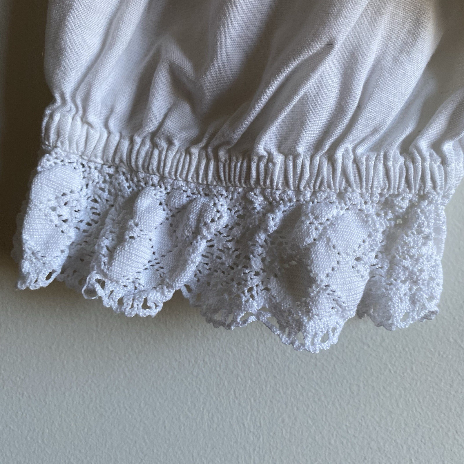 Vintage Austrian Dirndl Blouse 44 M L White Lace Puff Sleeve Cottagecore Top