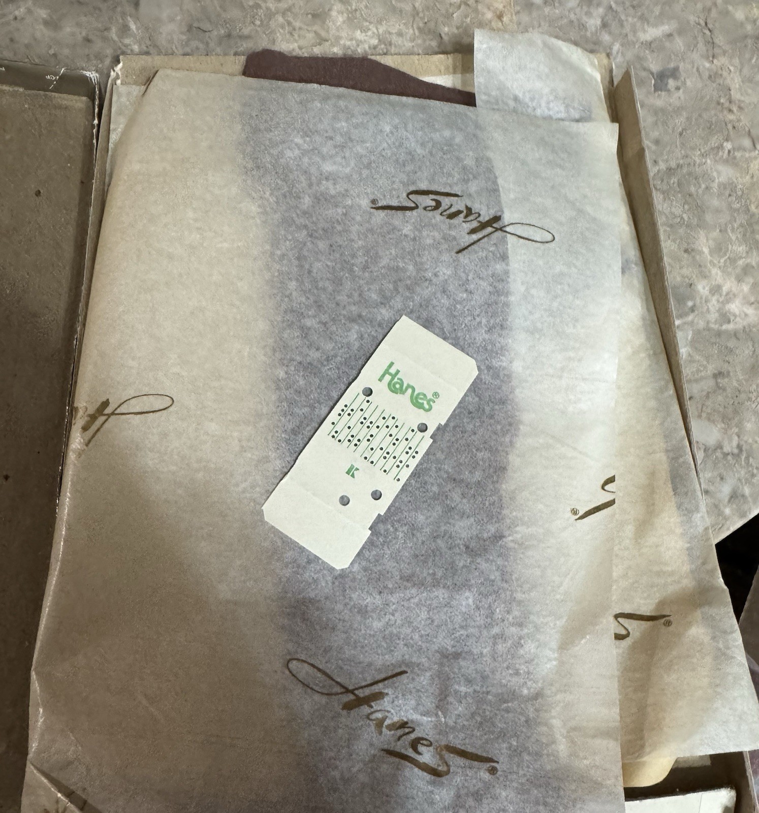 VINTAGE HANES STOCKINGS! 8 1/2 – 9 SHORT. CANTRECE
