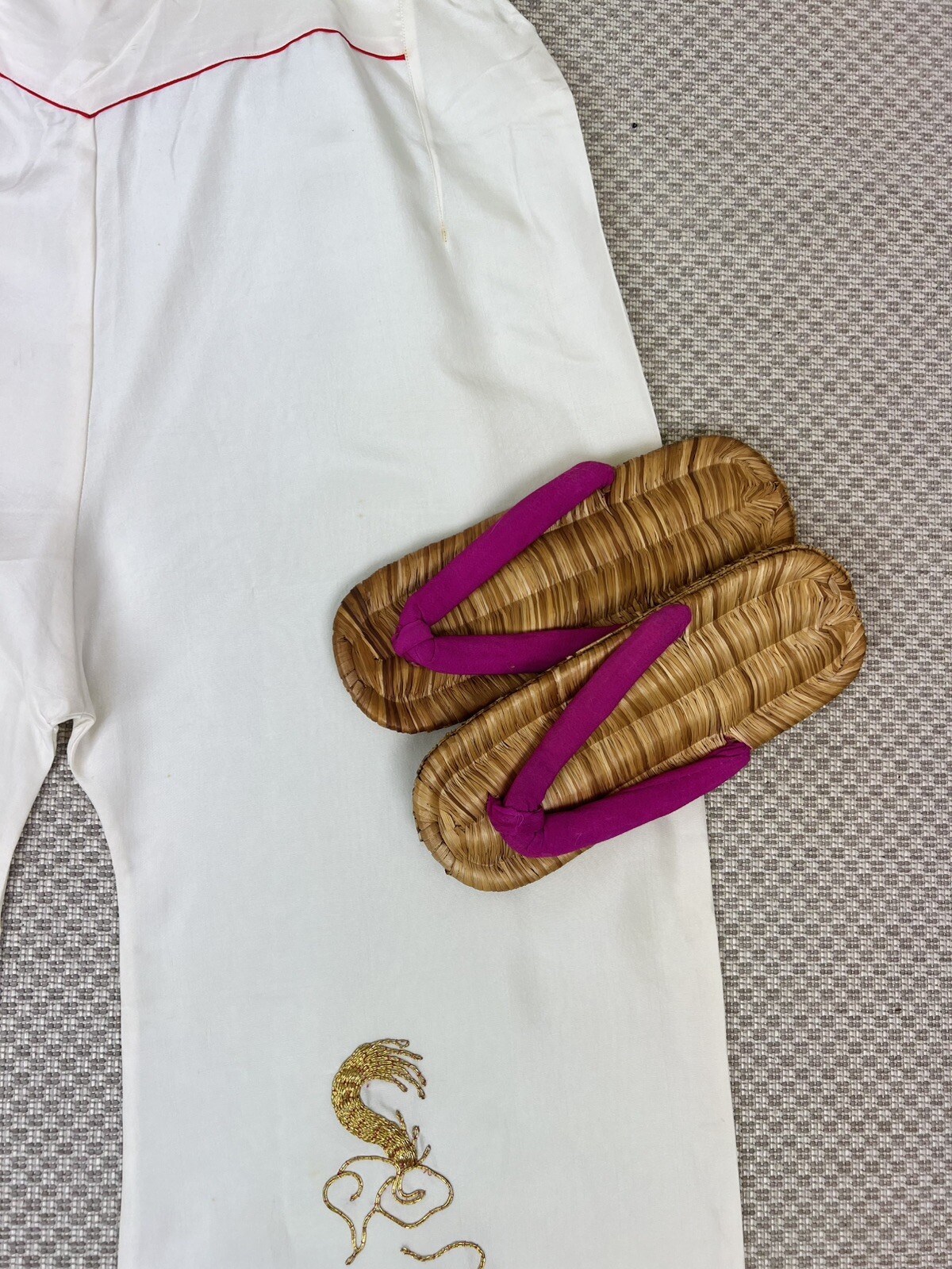 1940s Vintage Asian Japanese White gold Embroidered Dragon Pajama pant top set