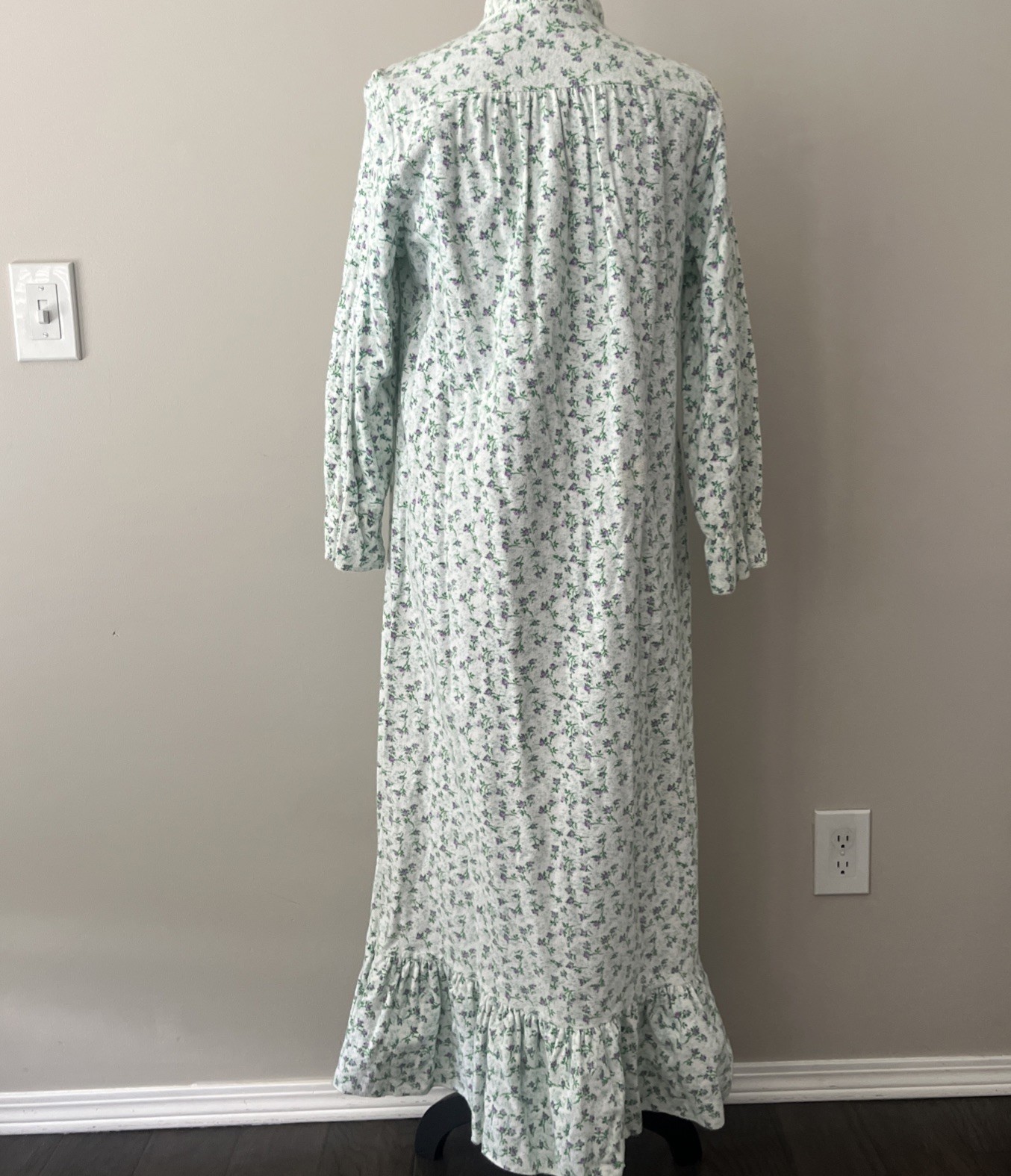 Vintage Sears Flannel Floral Long Sleeve Nightgown 7561 Medium 34 1/2-37