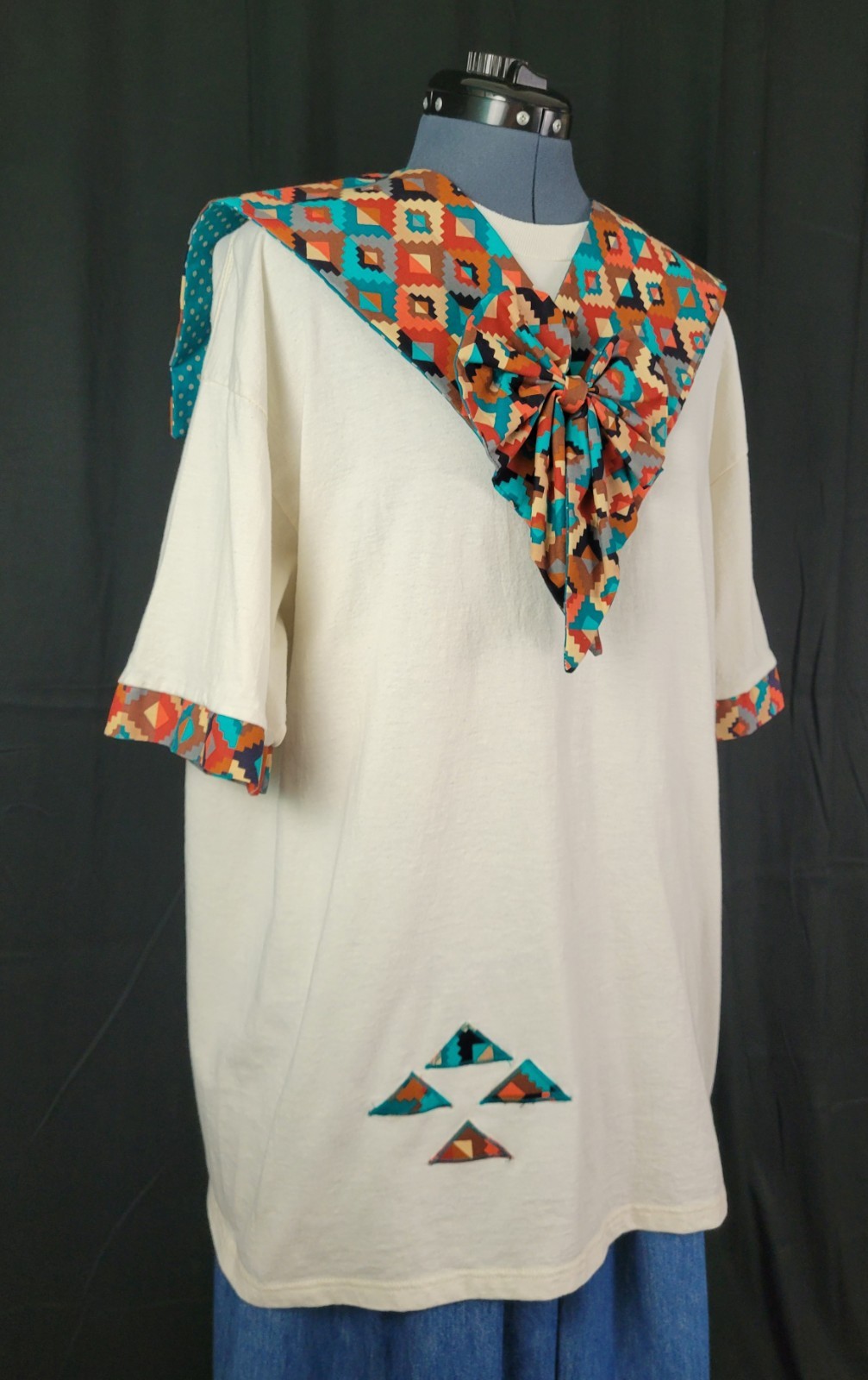 Vintage Embellished Jerzees Tee w Brown/Rust/Teal/Tan Southwest Accents Size XL